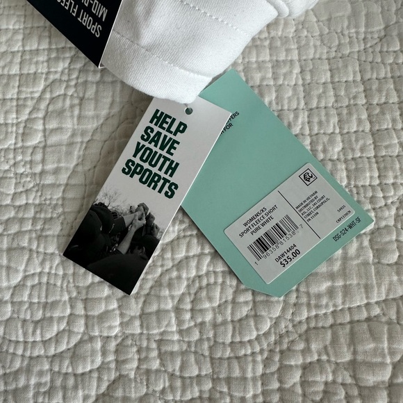 White lounge shorts - Picture 5 of 6